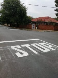 4 way Stop street Braeside/Hoylake intersection